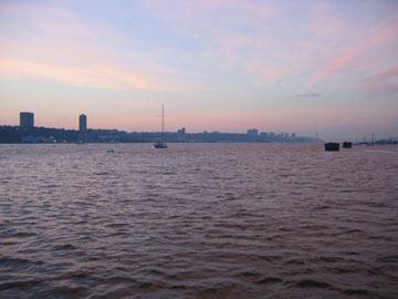 Hudson River from the 66th Street pier at dusk